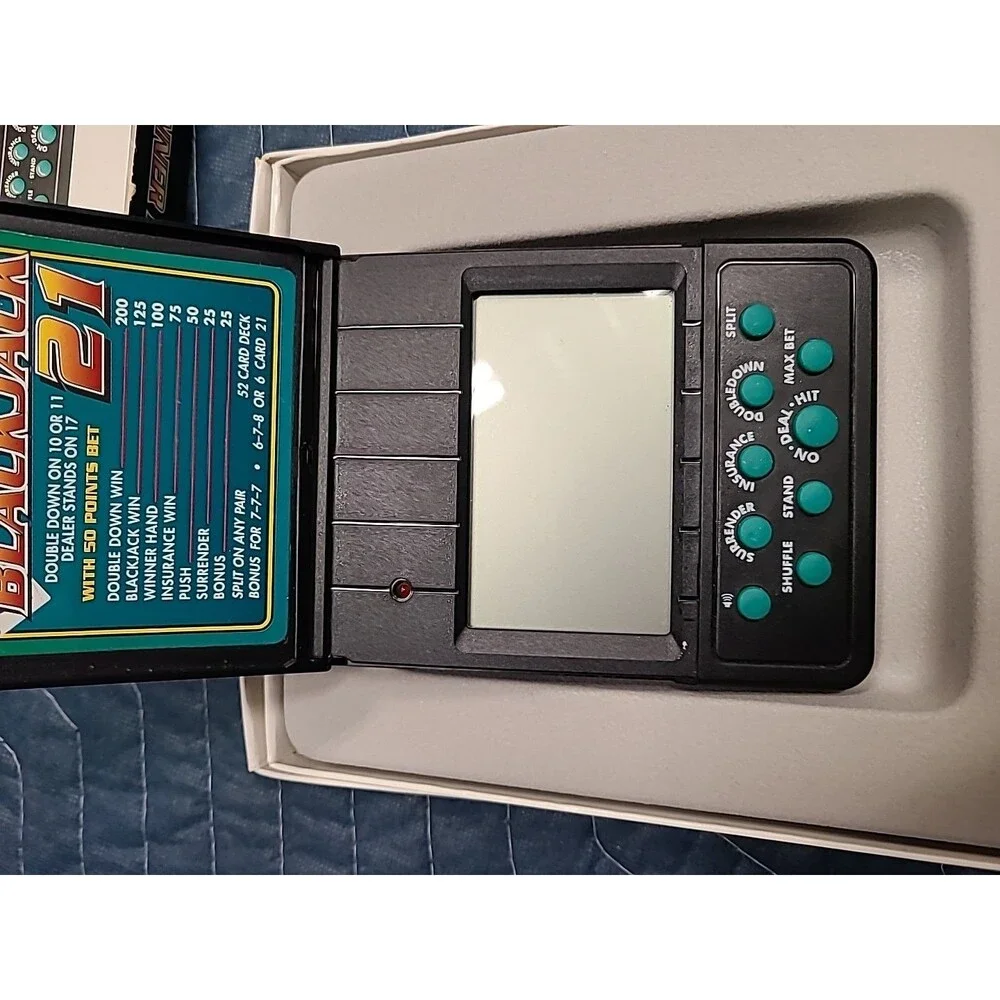 Vintage New Radica Pocket Winner Blackjack 21 Electronic Handheld Game